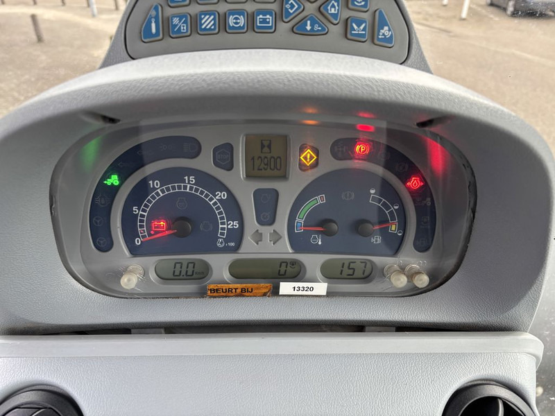 جرار New Holland T6080 Power Command: صور 15 جرار New Holland T6080 Power Command: صور 15