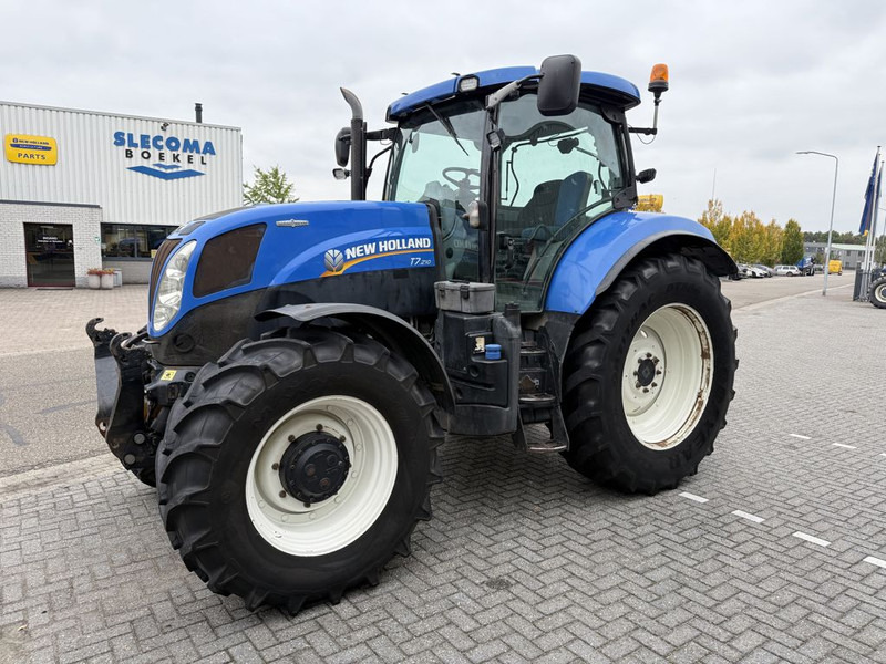 New Holland T7.210 Auto Command - جرار: صور 1 New Holland T7.210 Auto Command - جرار: صور 1