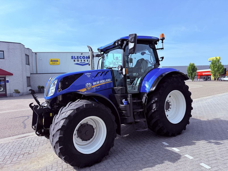 New Holland T7.245 AC STAGE V - جرار: صور 5 New Holland T7.245 AC STAGE V - جرار: صور 5