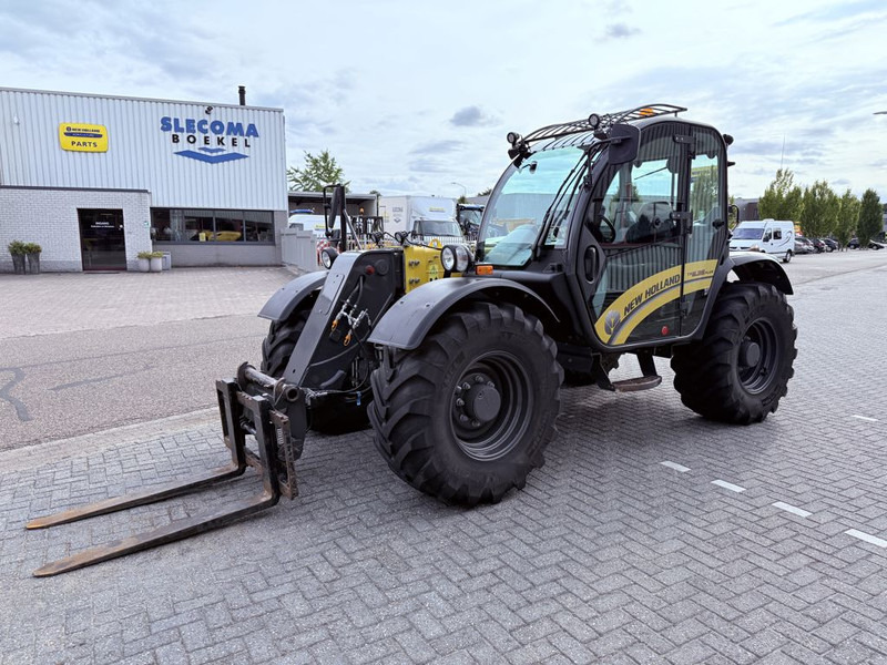 New Holland TH6.36 PLUS - رافعة تلسكوبية: صور 1 New Holland TH6.36 PLUS - رافعة تلسكوبية: صور 1