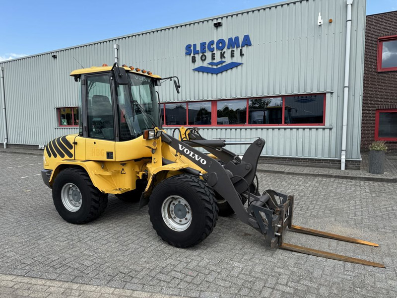 Volvo L30B Pro Shovel - اللودر بعجل: صور 4 Volvo L30B Pro Shovel - اللودر بعجل: صور 4
