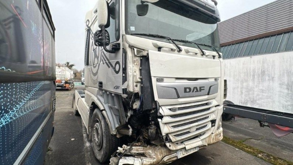DAF XF 530 FT - شاحنة جرار: صور 1 DAF XF 530 FT - شاحنة جرار: صور 1