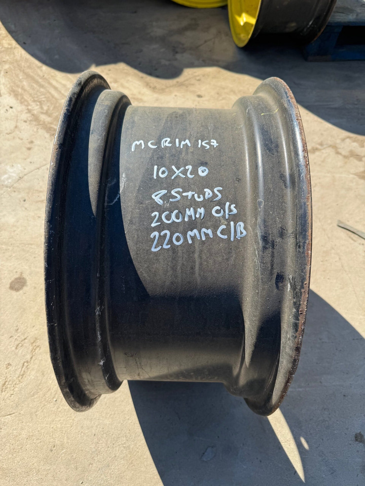 10X20 Used John Deer Rim - الجنوط - الآلات والماكينات الزراعية: صور 2 10X20 Used John Deer Rim - الجنوط - الآلات والماكينات الزراعية: صور 2