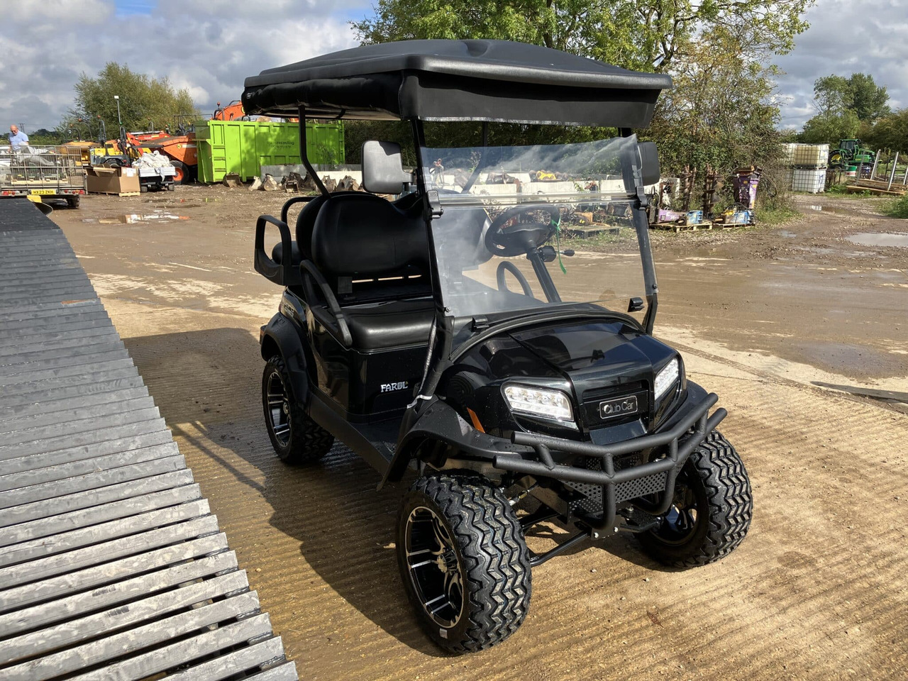 Club Car Onward 4 Seat Lifted - عربة جولف: صور 5 Club Car Onward 4 Seat Lifted - عربة جولف: صور 5