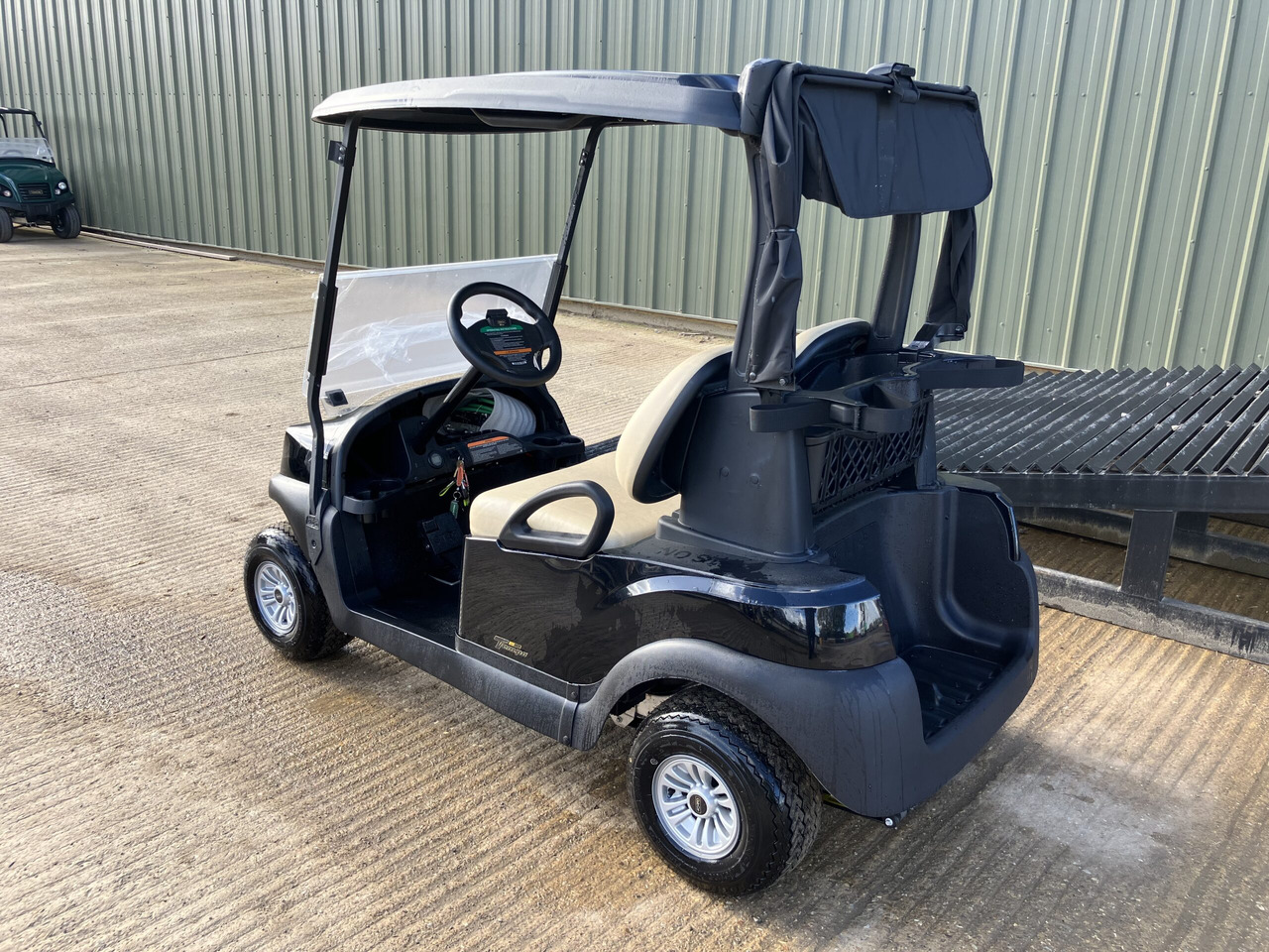 Club Car Tempo Golf Buggy - عربة جولف: صور 3 Club Car Tempo Golf Buggy - عربة جولف: صور 3