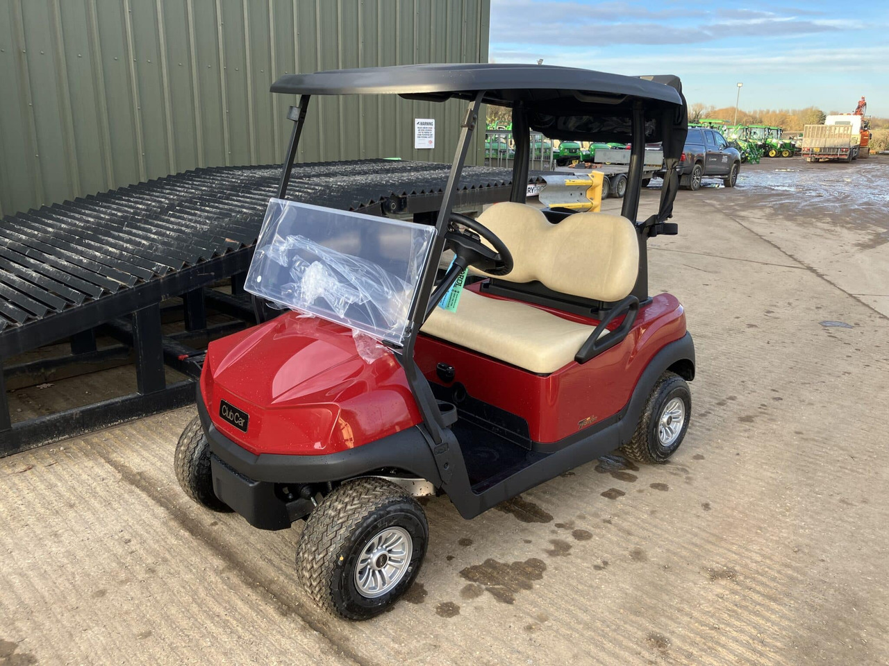 Club Car Tempo Golf Buggy - عربة جولف: صور 1 Club Car Tempo Golf Buggy - عربة جولف: صور 1