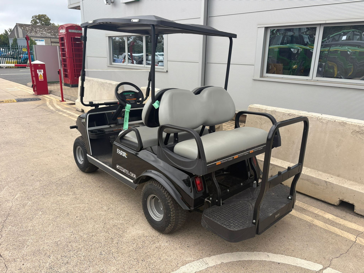 Clubcar Carryall 100 4 seater utility buggy - عربة جولف: صور 3 Clubcar Carryall 100 4 seater utility buggy - عربة جولف: صور 3