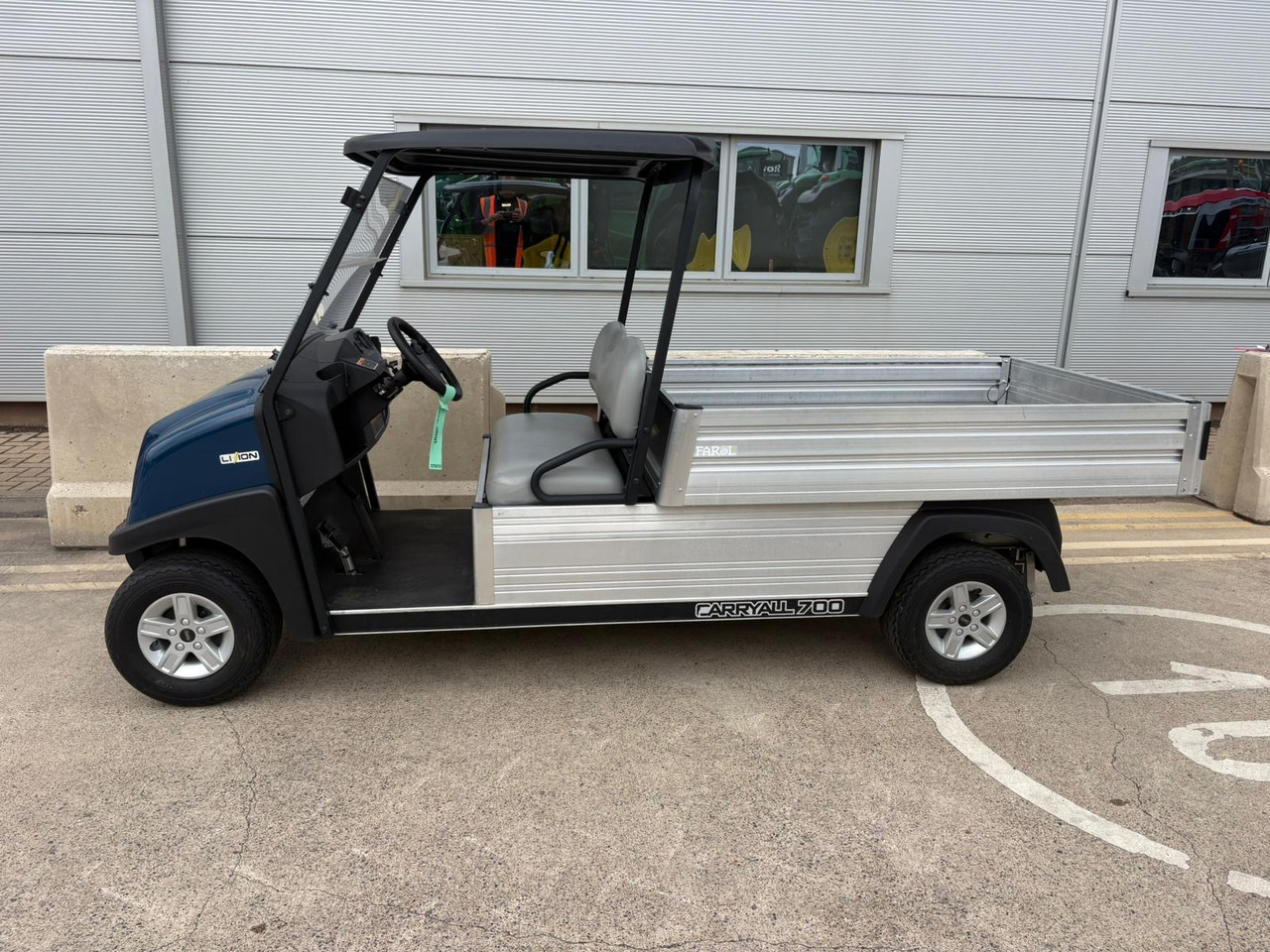 Clubcar Carryall 700 lithium Utility Vehicle - اتفس: صور 2 Clubcar Carryall 700 lithium Utility Vehicle - اتفس: صور 2