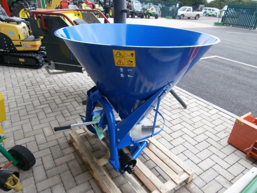 Fleming FS500 fertiliser spreader - آلة رش الأسمدة: صور 4 Fleming FS500 fertiliser spreader - آلة رش الأسمدة: صور 4