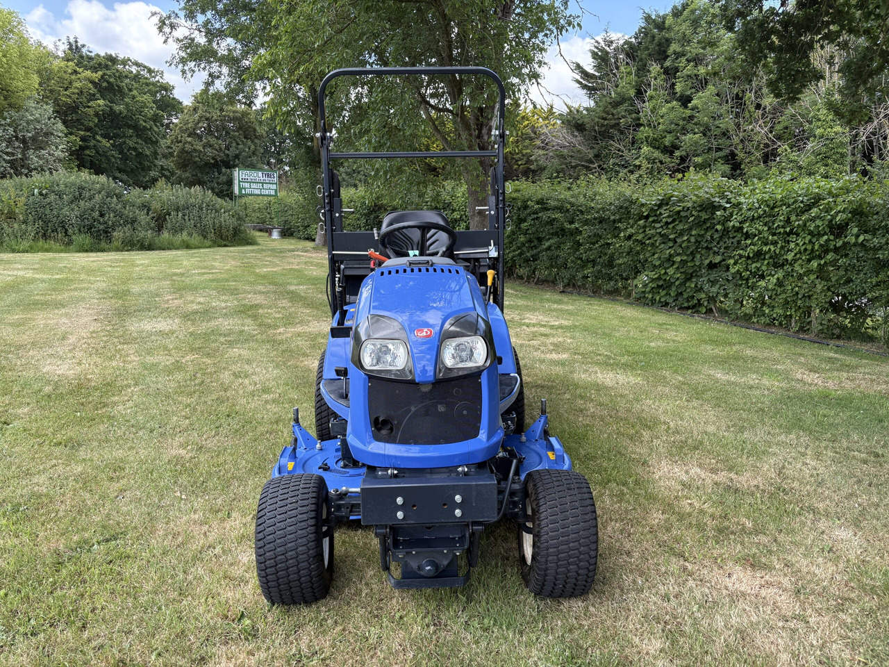 Iseki SXG326+ Commercial Cut & Collect - جزازة المروج: صور 3 Iseki SXG326+ Commercial Cut & Collect - جزازة المروج: صور 3