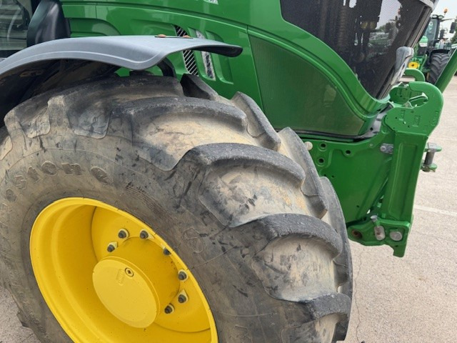 JOHN DEERE 6155M - جرار: صور 5 JOHN DEERE 6155M - جرار: صور 5