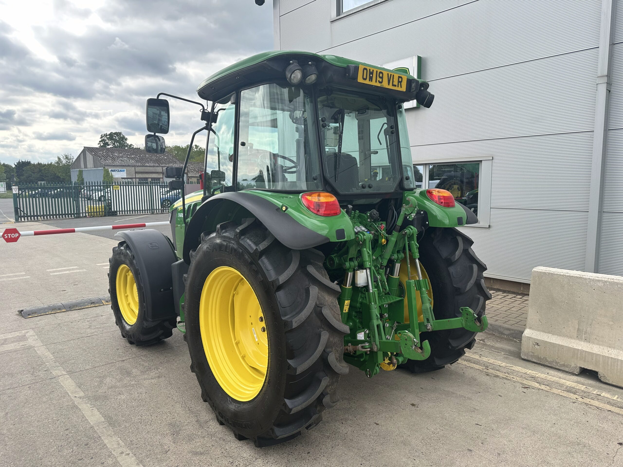 John Deere 5090M - جرار: صور 3 John Deere 5090M - جرار: صور 3