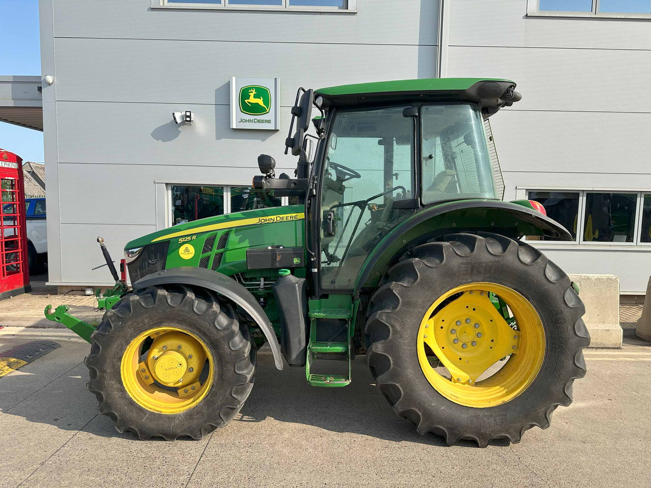 John Deere 5125R - جرار: صور 2 John Deere 5125R - جرار: صور 2