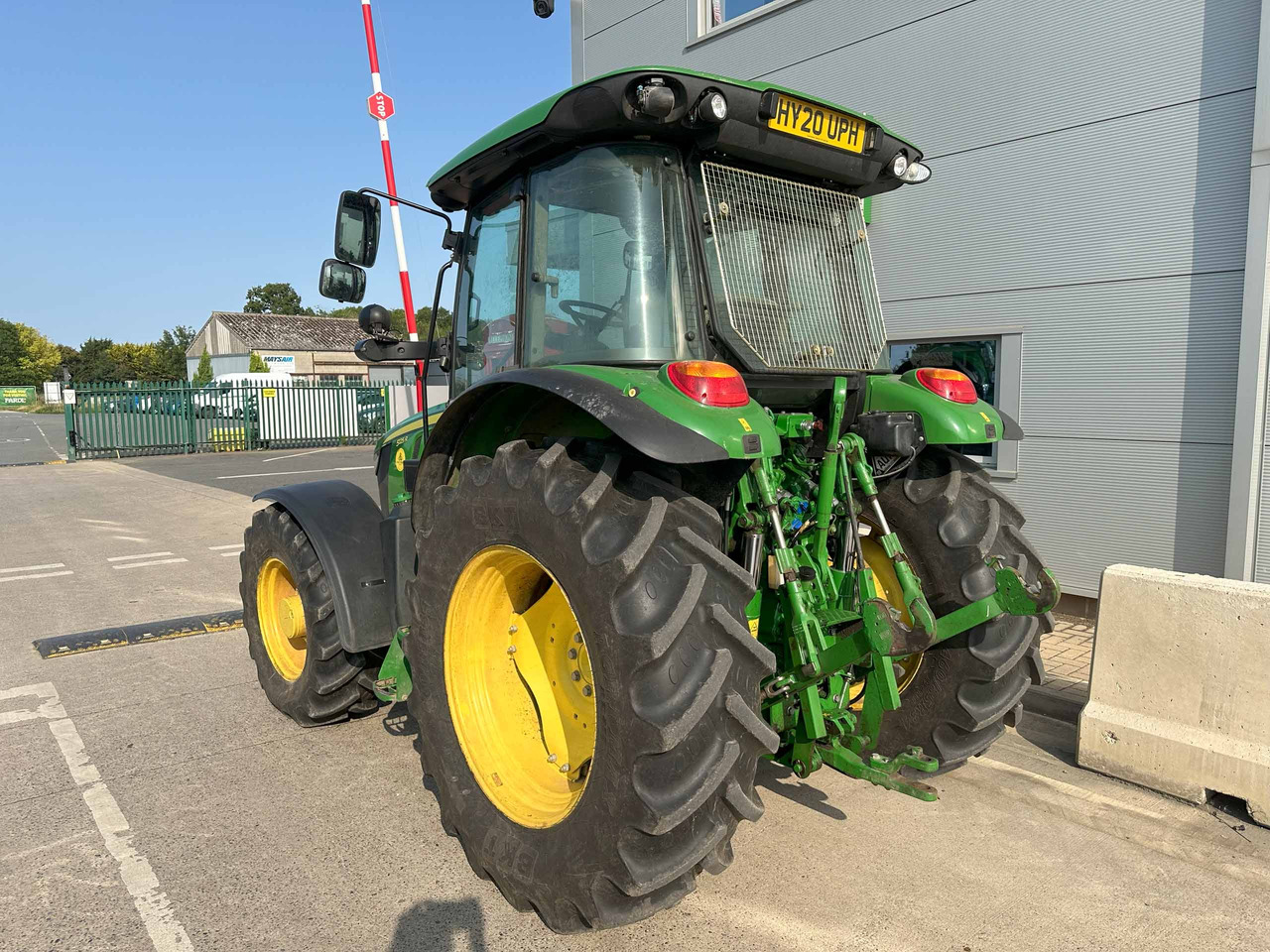 John Deere 5125R - جرار: صور 3 John Deere 5125R - جرار: صور 3