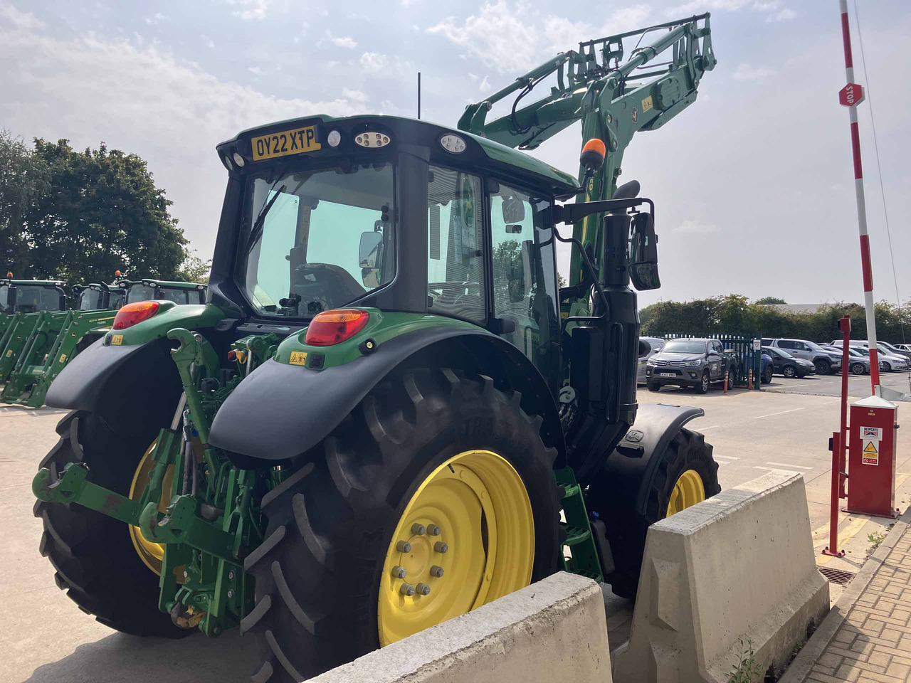 John Deere 6120M + 623R Loader - جرار: صور 5 John Deere 6120M + 623R Loader - جرار: صور 5
