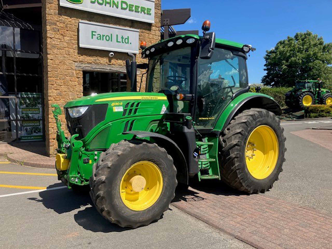 John Deere 6130R - جرار: صور 1 John Deere 6130R - جرار: صور 1