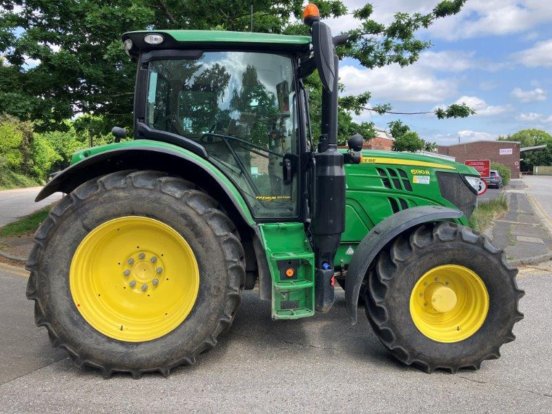 John Deere 6130R - جرار: صور 1 John Deere 6130R - جرار: صور 1