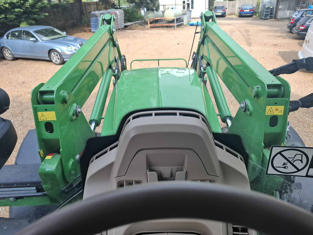 John Deere 6140M - جرار: صور 5 John Deere 6140M - جرار: صور 5
