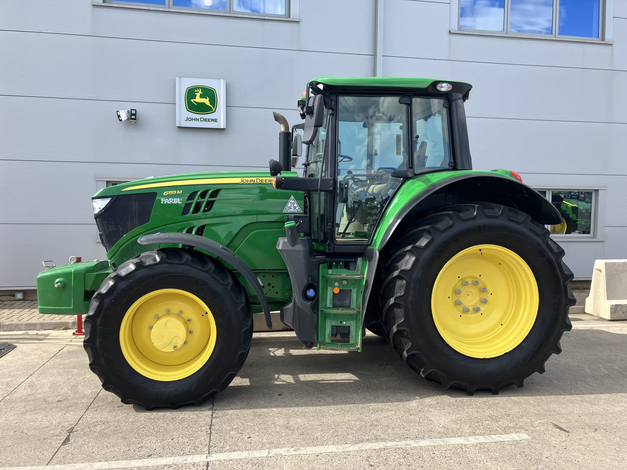 John Deere 6155M - جرار: صور 3 John Deere 6155M - جرار: صور 3