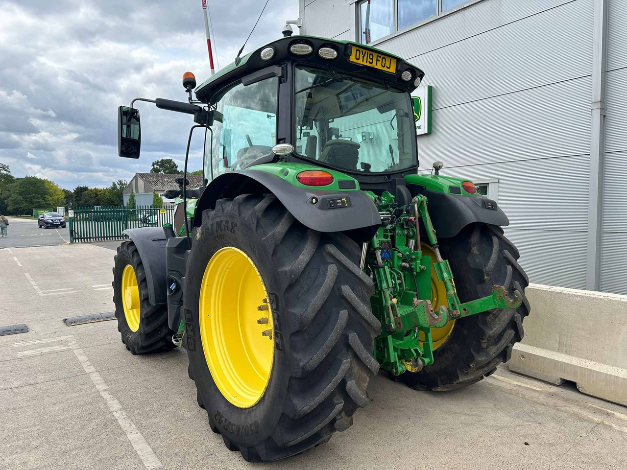 John Deere 6155R - جرار: صور 4 John Deere 6155R - جرار: صور 4