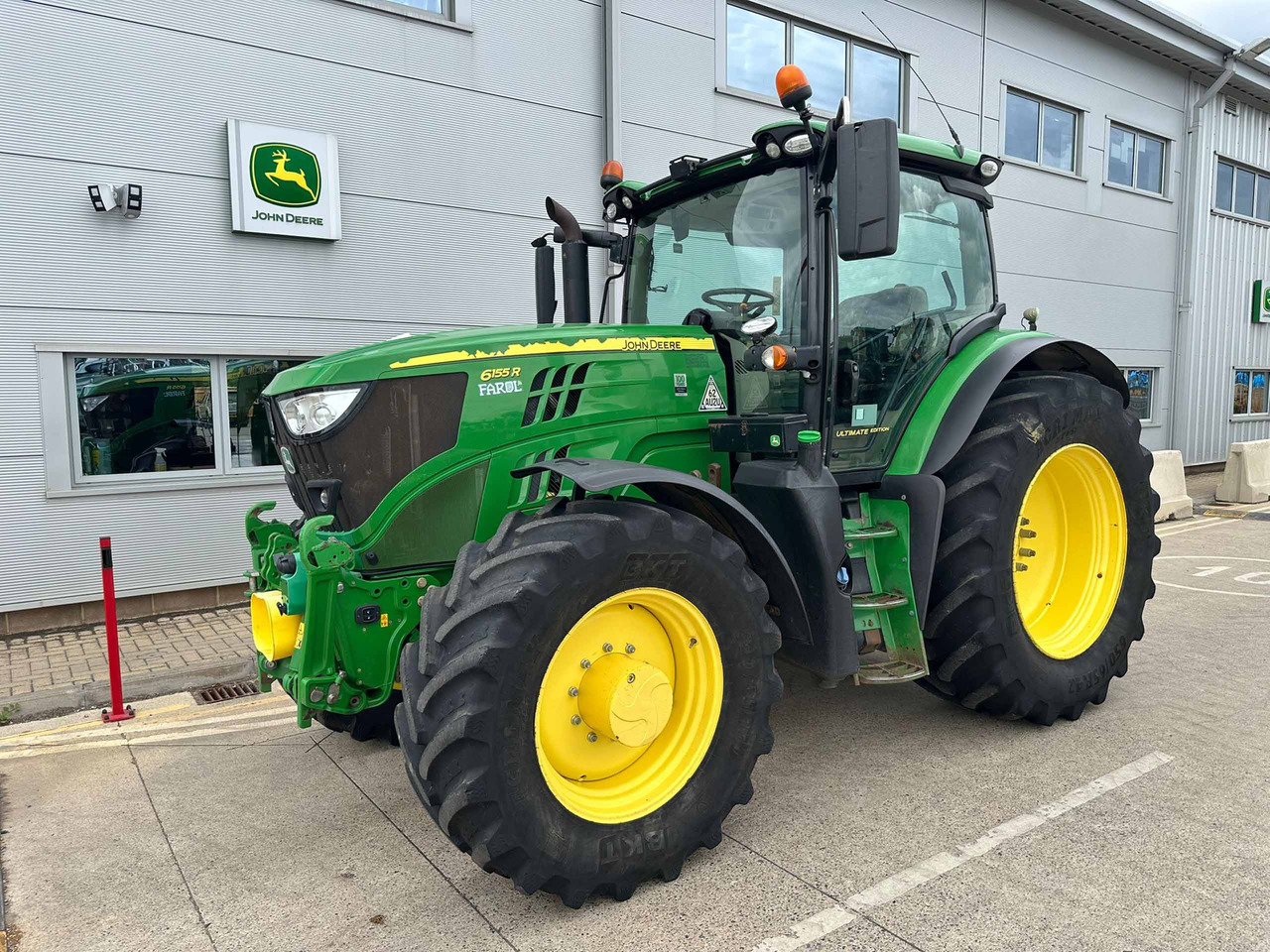 John Deere 6155R - جرار: صور 1 John Deere 6155R - جرار: صور 1
