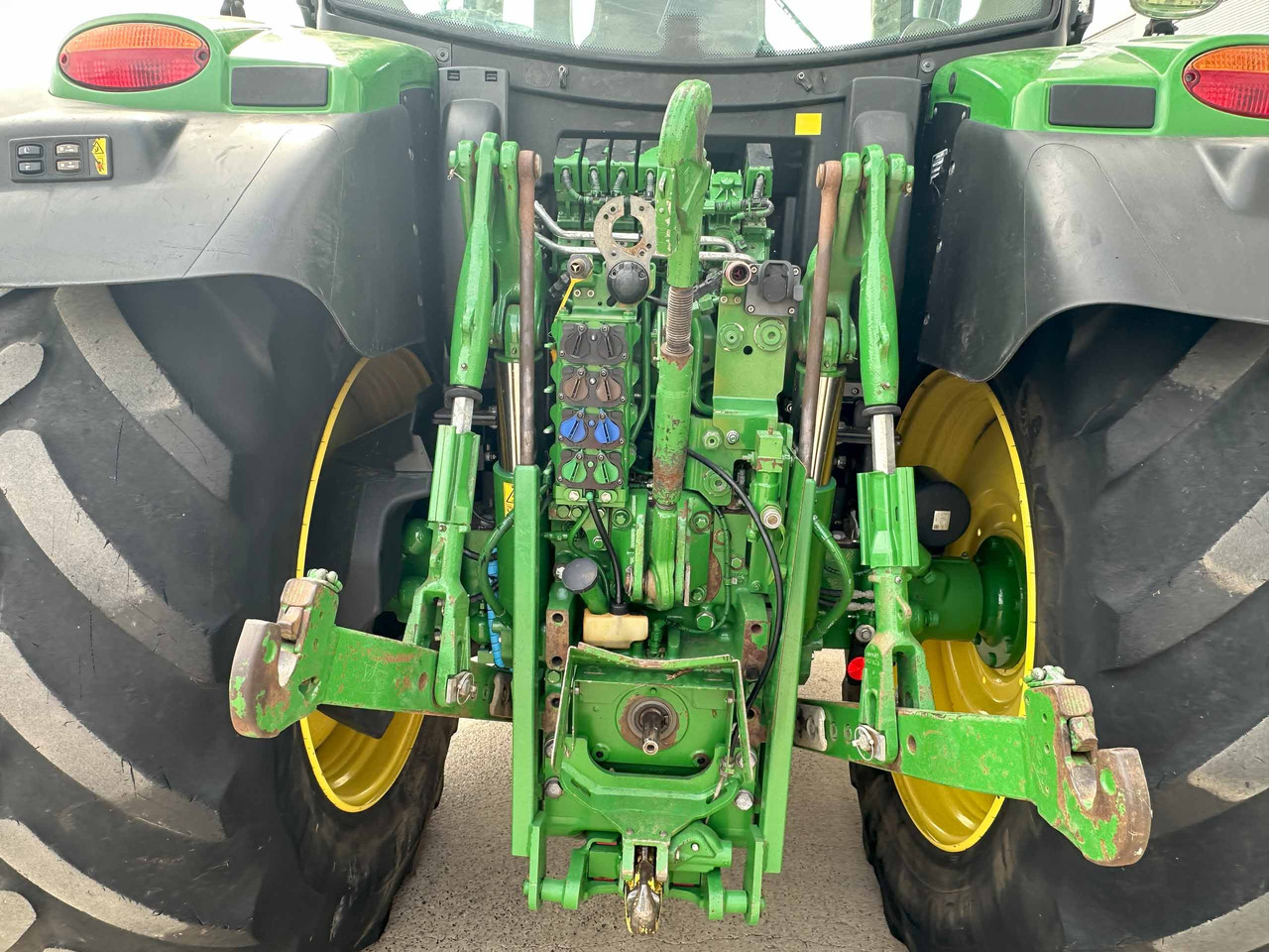 John Deere 6155R - جرار: صور 5 John Deere 6155R - جرار: صور 5
