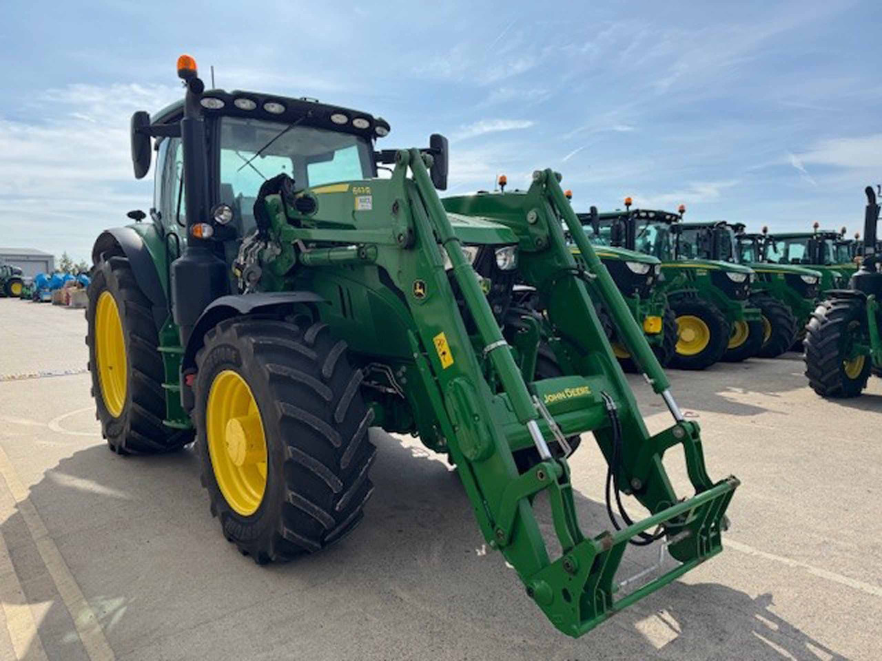 John Deere 6155R - جرار: صور 5 John Deere 6155R - جرار: صور 5