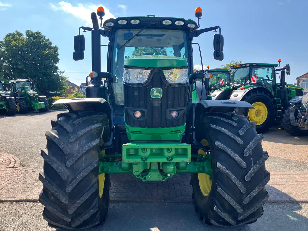 John Deere 6175R - جرار: صور 4 John Deere 6175R - جرار: صور 4