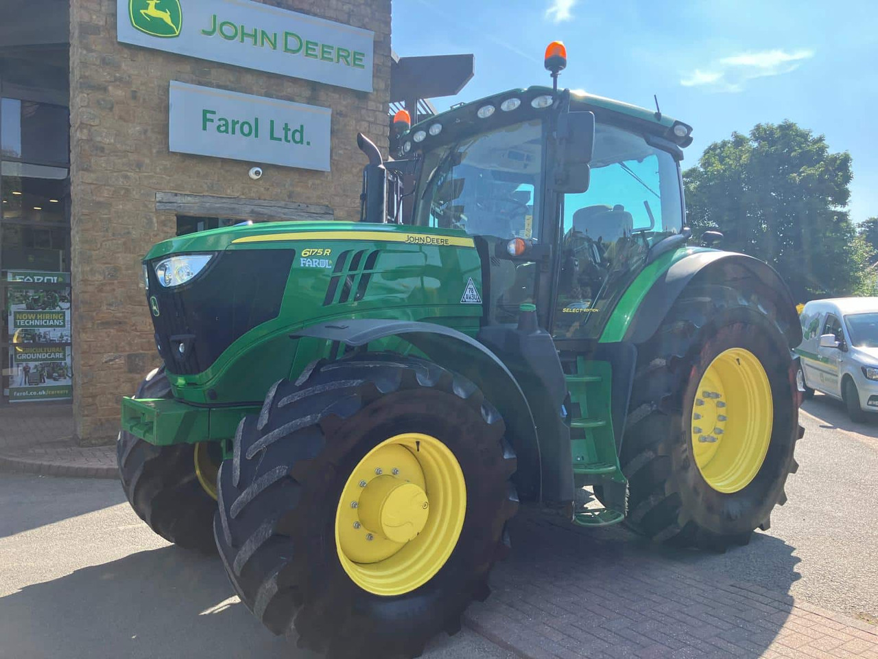 John Deere 6175R - جرار: صور 1 John Deere 6175R - جرار: صور 1
