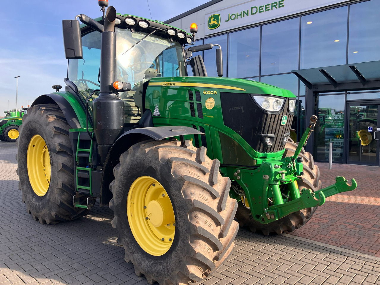 John Deere 6250R - جرار: صور 1 John Deere 6250R - جرار: صور 1