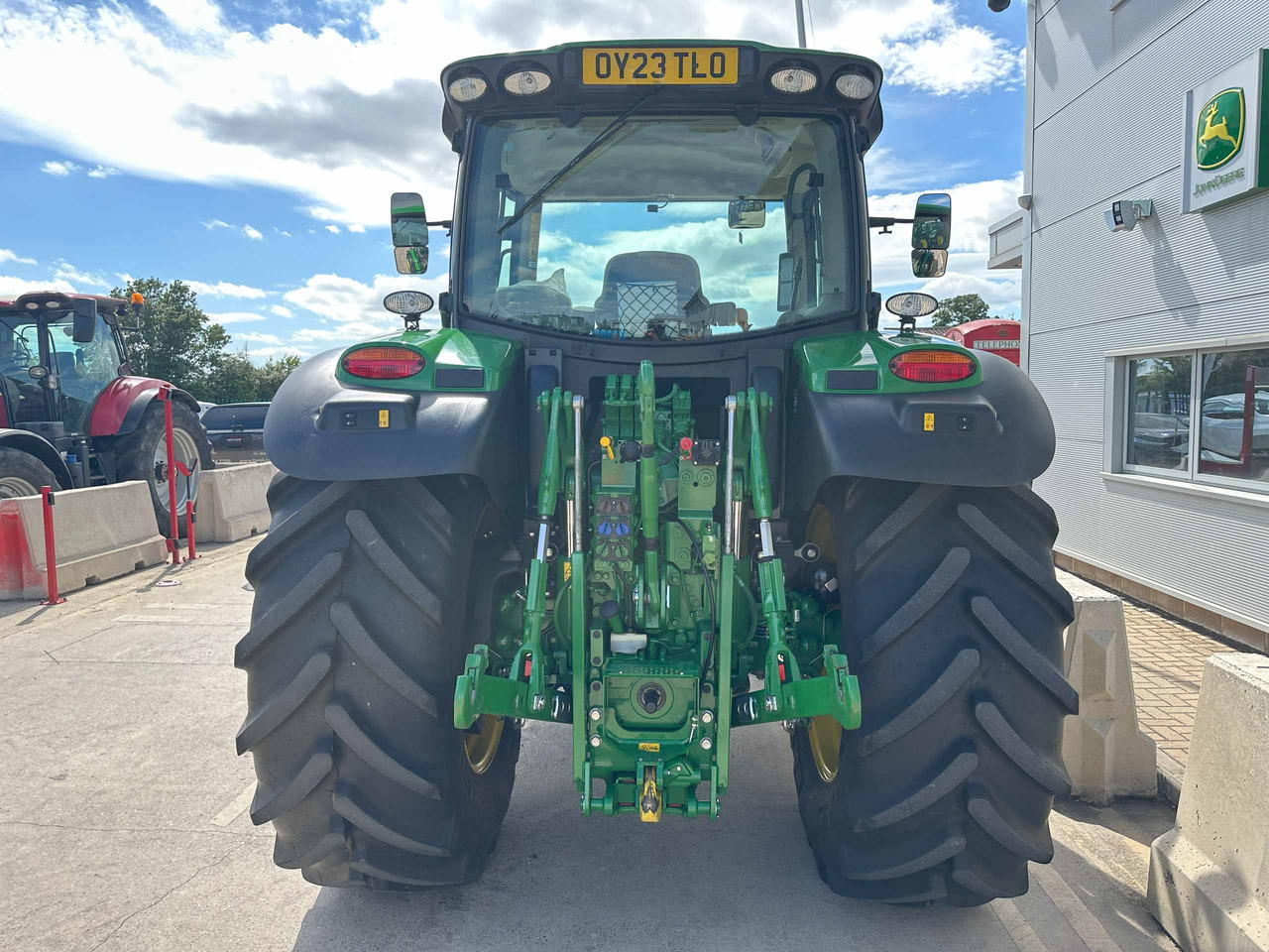 John Deere 6R 155 - جرار: صور 5 John Deere 6R 155 - جرار: صور 5
