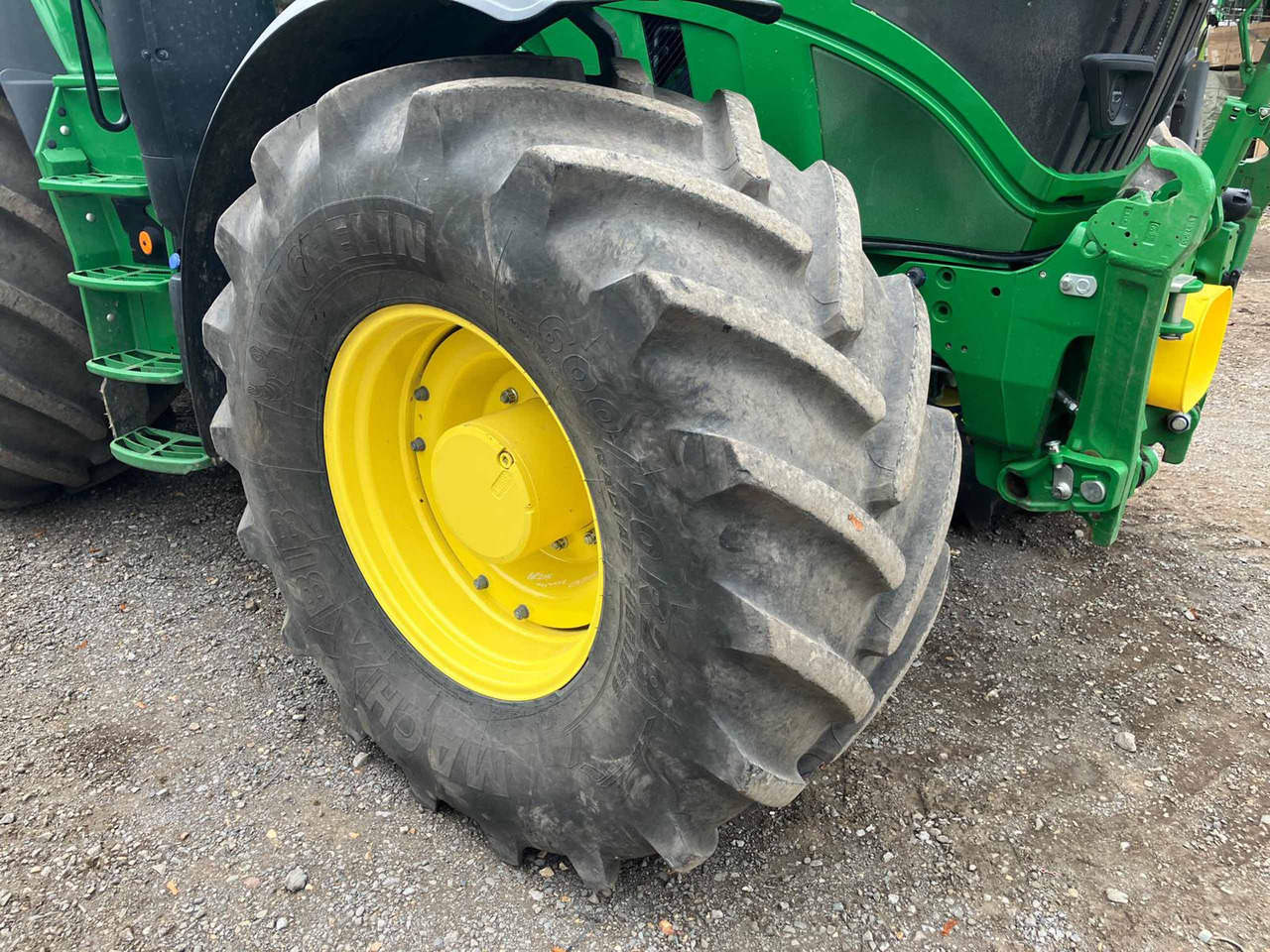 جرار John Deere 6R 215: صور 7 جرار John Deere 6R 215: صور 7