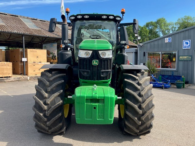 John Deere 6R 250 - جرار: صور 3 John Deere 6R 250 - جرار: صور 3