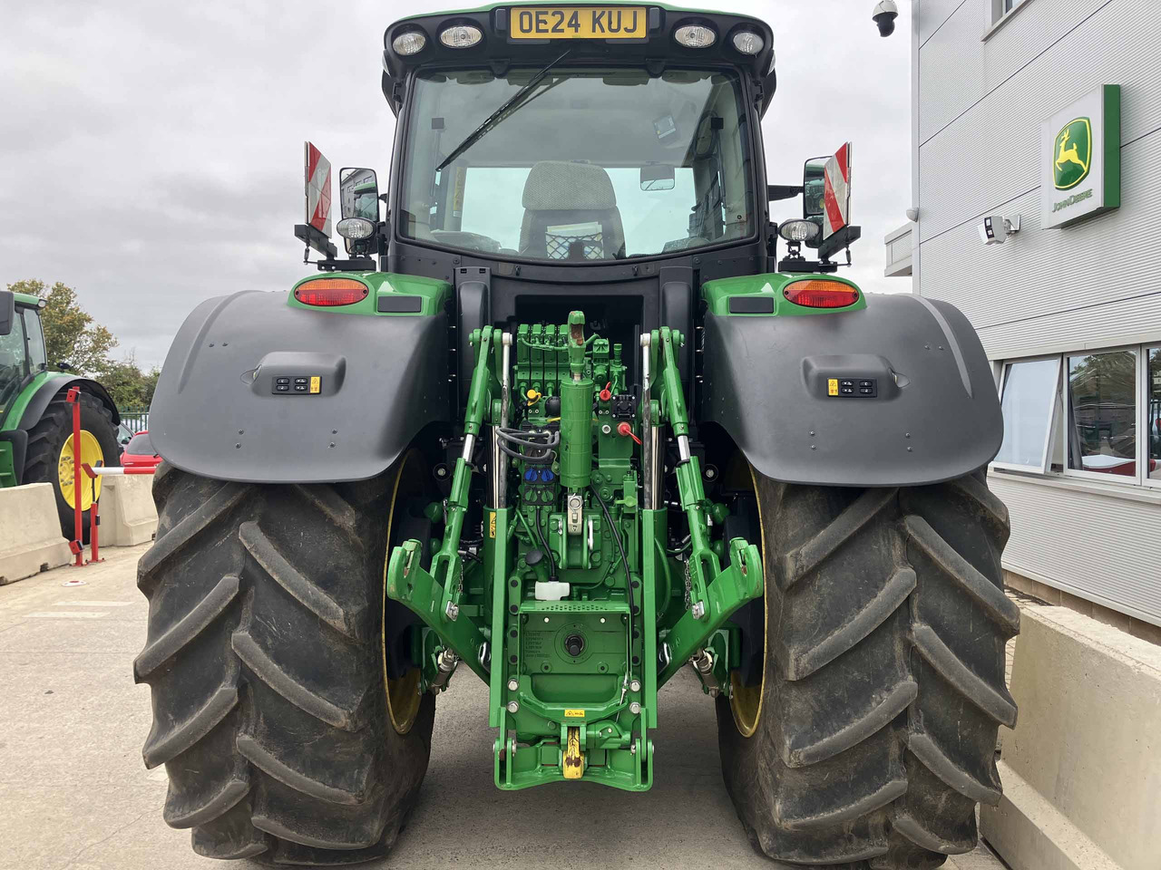 John Deere 6R 250 - جرار: صور 4 John Deere 6R 250 - جرار: صور 4