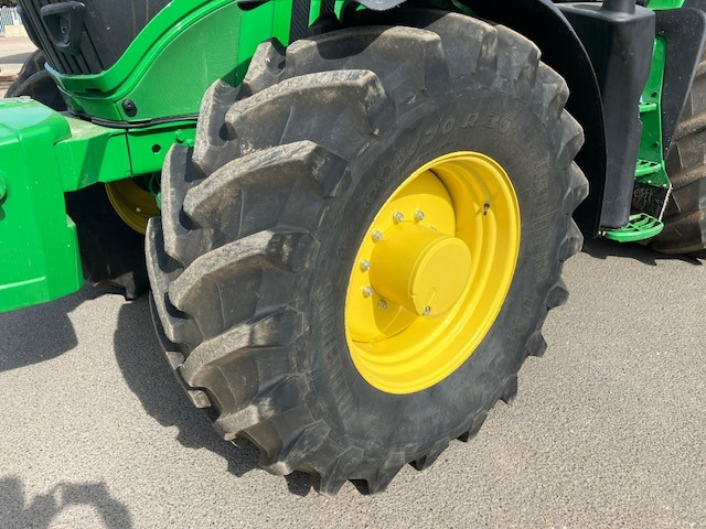 John Deere 6R 250 - جرار: صور 2 John Deere 6R 250 - جرار: صور 2