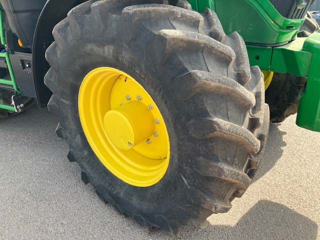 John Deere 6R 250 - جرار: صور 5 John Deere 6R 250 - جرار: صور 5