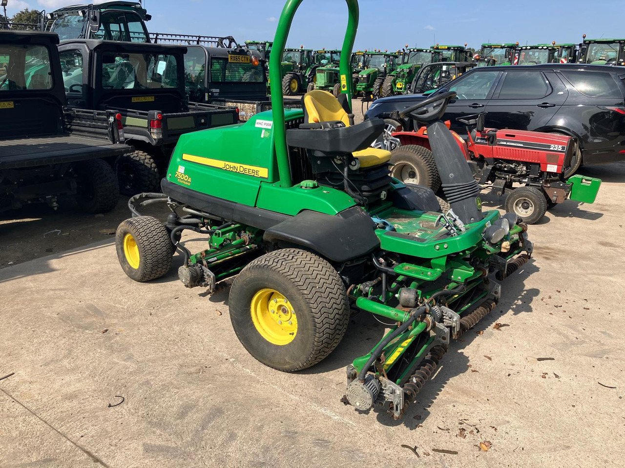 John Deere 7500AE fairway mower - جزازة المروج: صور 1 John Deere 7500AE fairway mower - جزازة المروج: صور 1