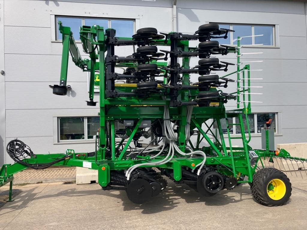 John Deere 750A - معدات بذار: صور 2 John Deere 750A - معدات بذار: صور 2
