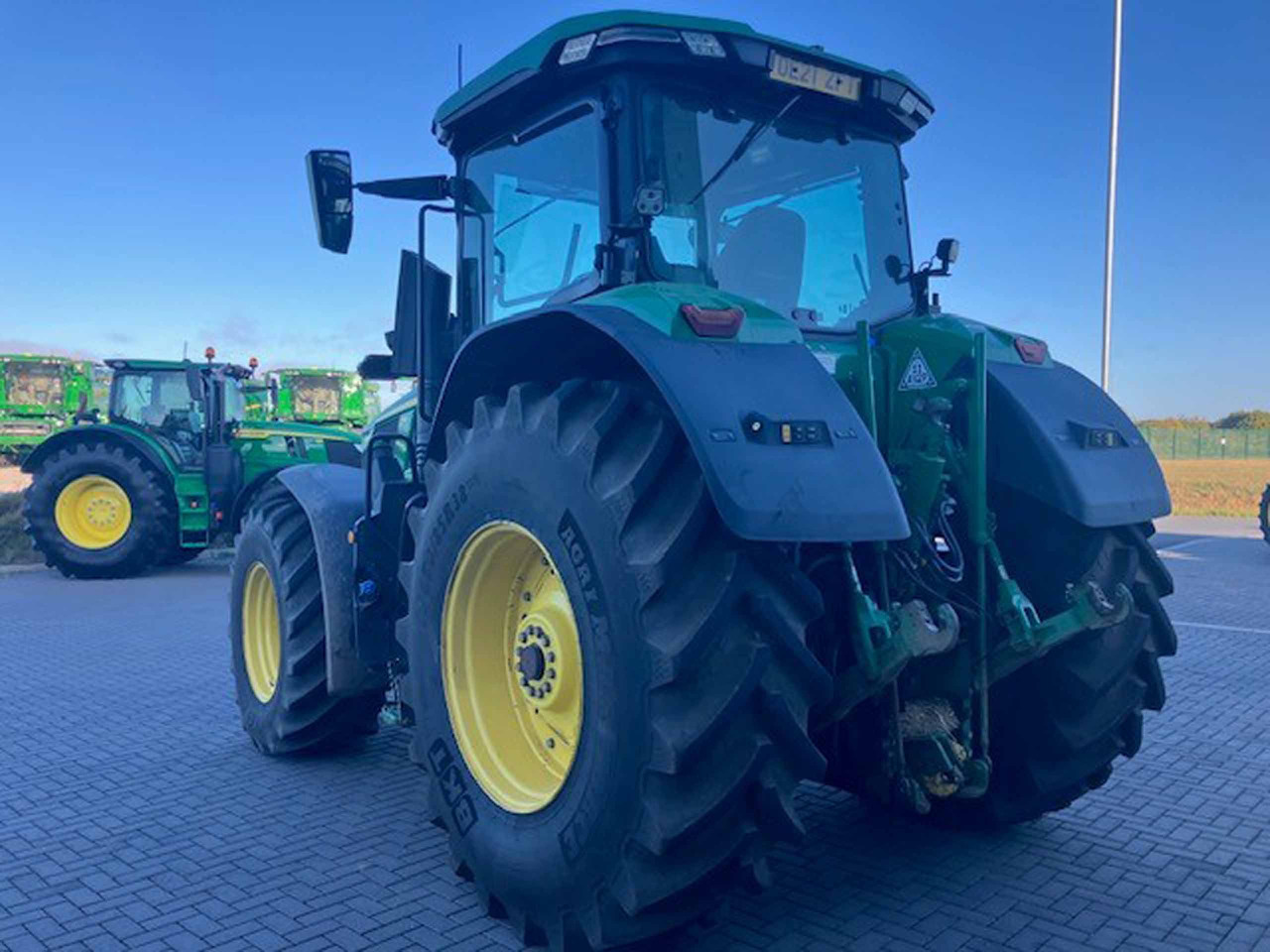 John Deere 7R 250 - جرار: صور 4 John Deere 7R 250 - جرار: صور 4