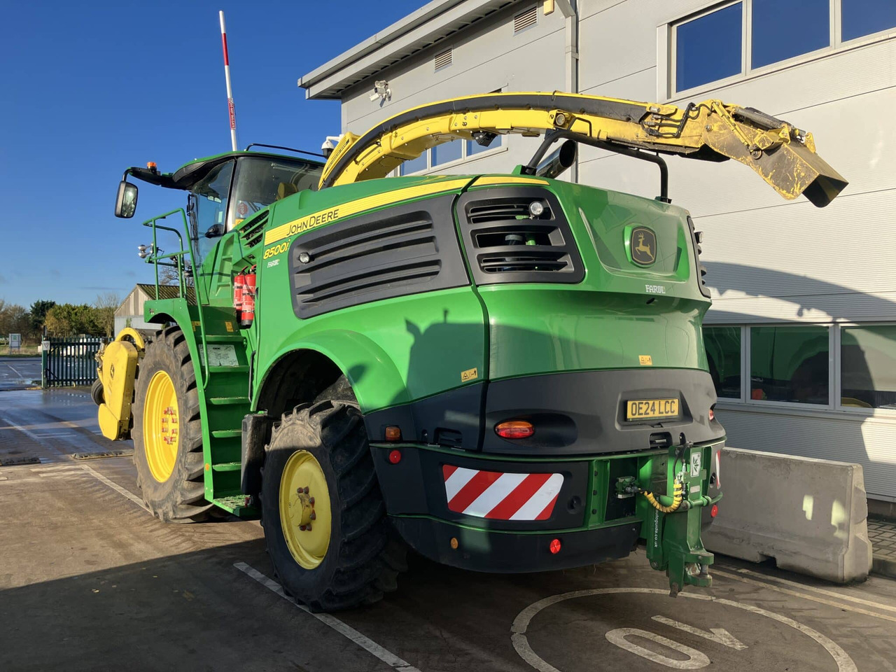 John Deere 8500i - حصادة الأعلاف: صور 3 John Deere 8500i - حصادة الأعلاف: صور 3