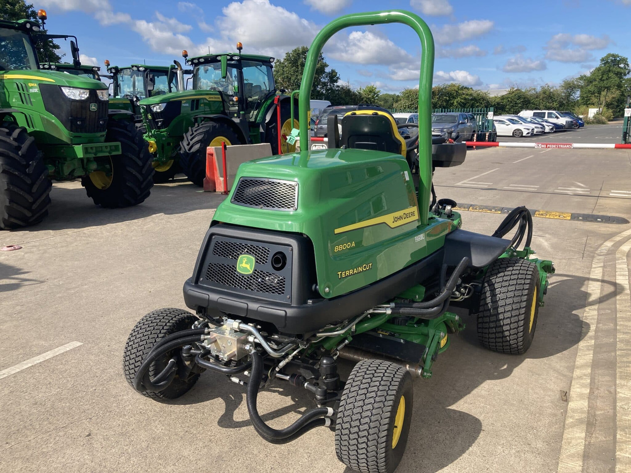 John Deere 8800A 5 pod rotary mower - جزازة المروج: صور 5 John Deere 8800A 5 pod rotary mower - جزازة المروج: صور 5