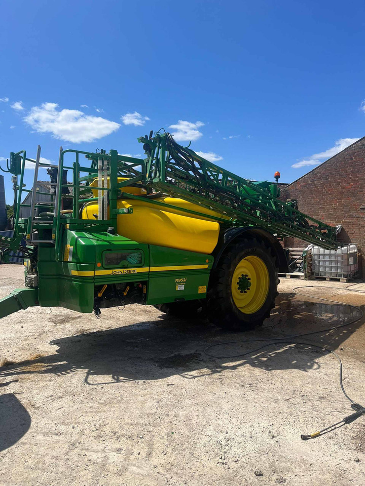 John Deere R952i - آلة الرش: صور 1 John Deere R952i - آلة الرش: صور 1