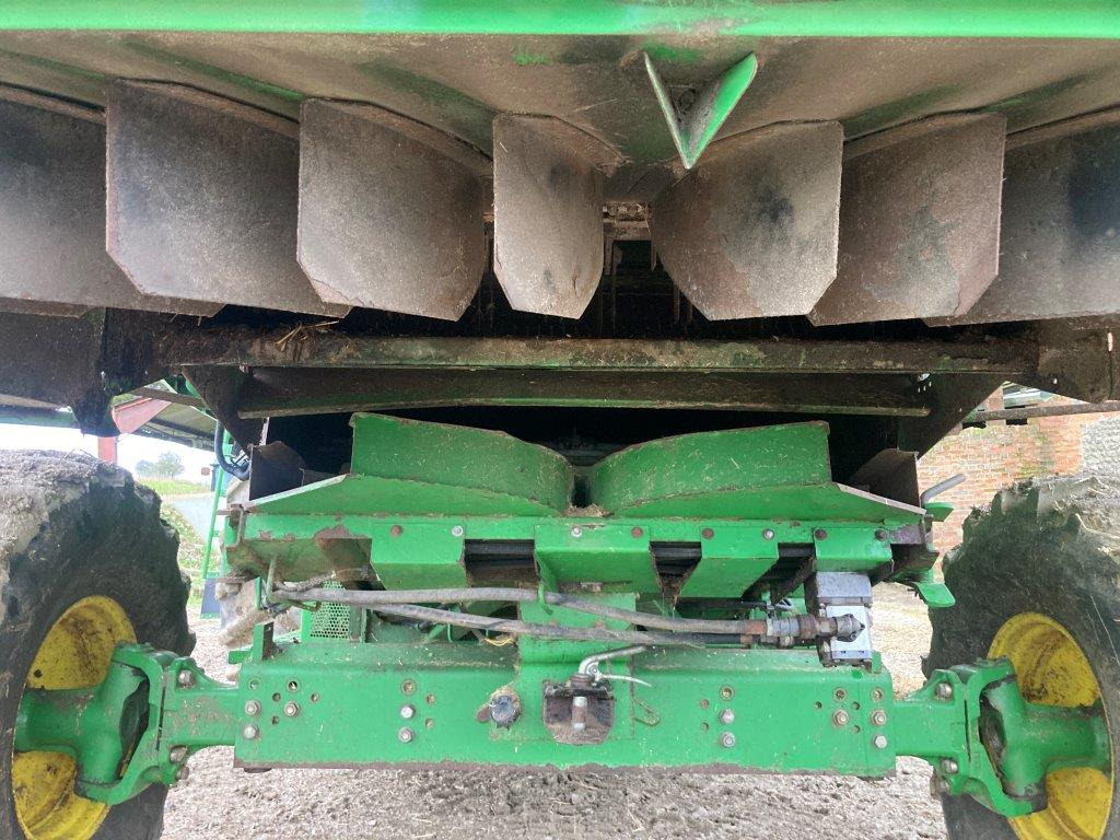 John Deere S690i HM - حصادة شاملة: صور 5 John Deere S690i HM - حصادة شاملة: صور 5