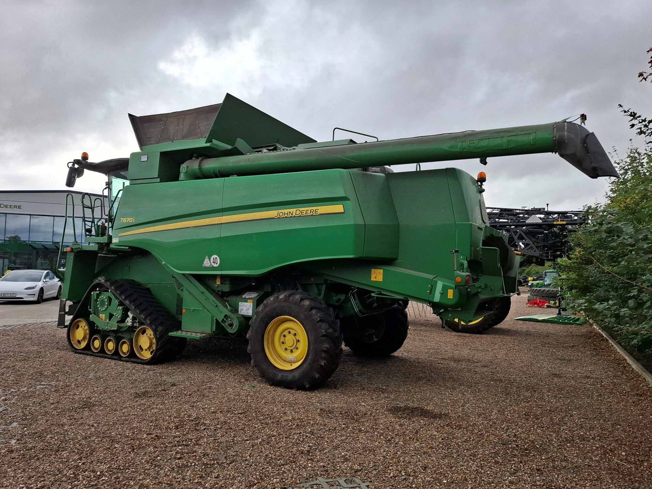 John Deere T670i - حصادة شاملة: صور 3 John Deere T670i - حصادة شاملة: صور 3