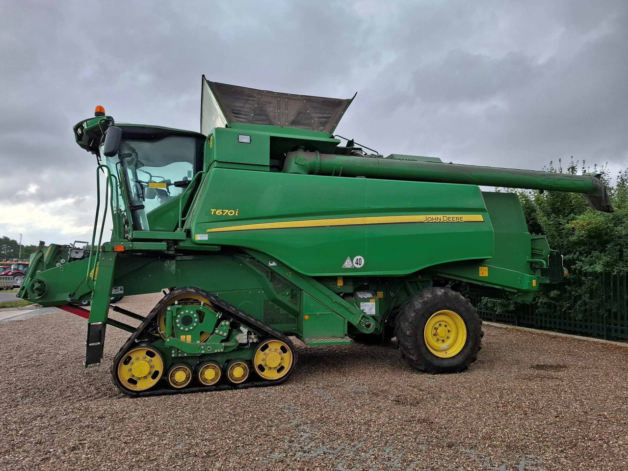 John Deere T670i - حصادة شاملة: صور 2 John Deere T670i - حصادة شاملة: صور 2