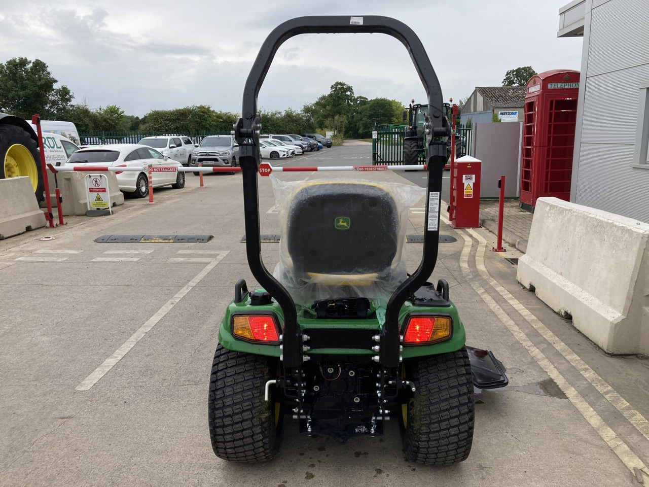 John Deere X940R ride on rotary mower - جزازة المروج: صور 4 John Deere X940R ride on rotary mower - جزازة المروج: صور 4