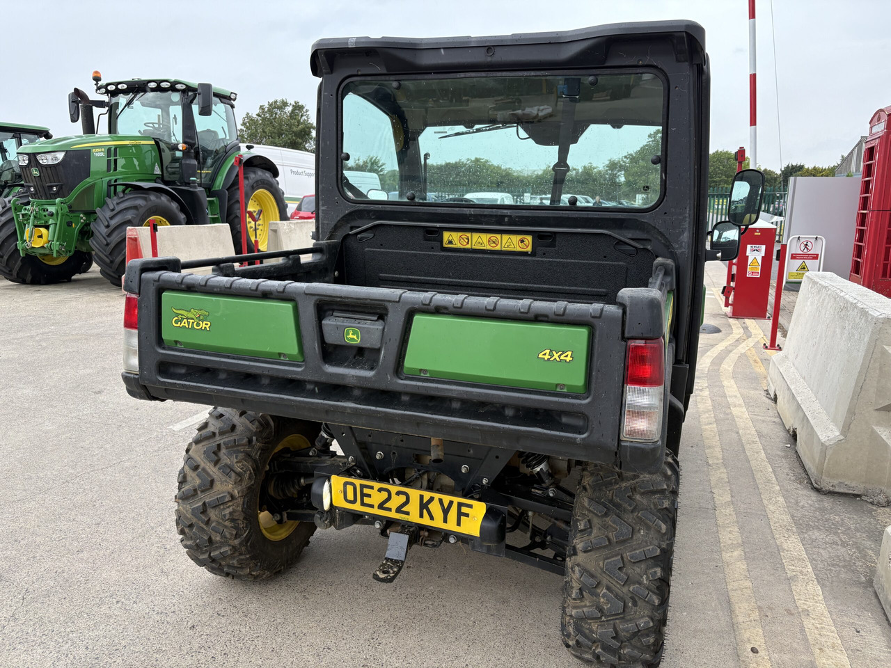 John Deere XUV865M Gator - اتفس: صور 4 John Deere XUV865M Gator - اتفس: صور 4