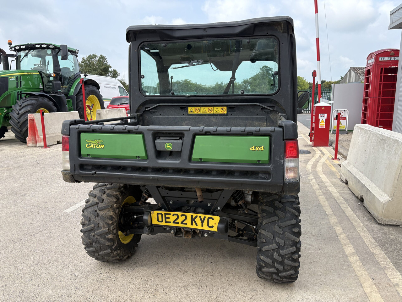 John Deere XUV865M Gator - اتفس: صور 4 John Deere XUV865M Gator - اتفس: صور 4