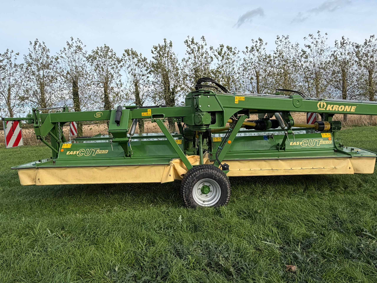Krone Easy Cut 6210CV - معدات القش: صور 2 Krone Easy Cut 6210CV - معدات القش: صور 2