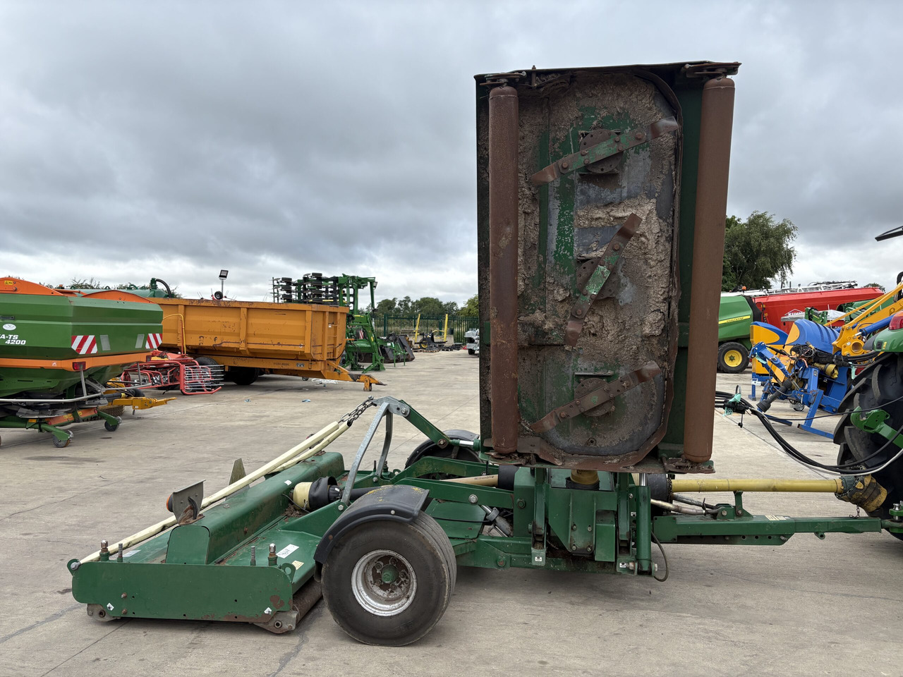 Major TDR20000 6.1m Winged Roller Mower - جزازة المروج: صور 4 Major TDR20000 6.1m Winged Roller Mower - جزازة المروج: صور 4